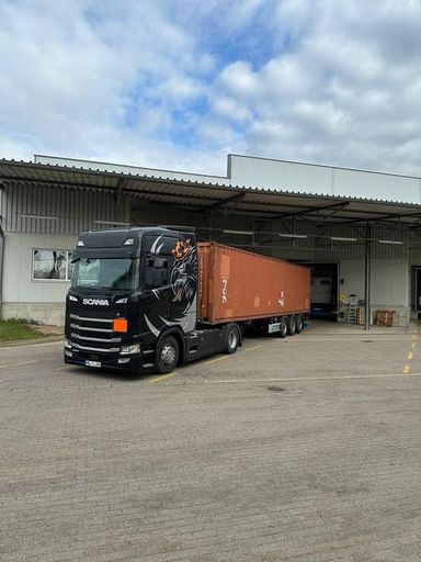 Scania 500S mit ADR